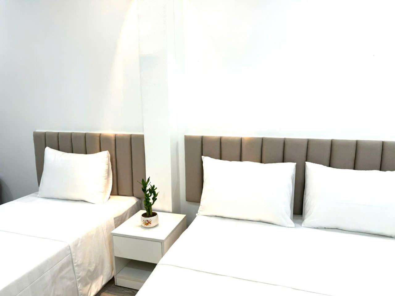 The Queen Hotel&Spa 2 Hanoi Buitenkant foto