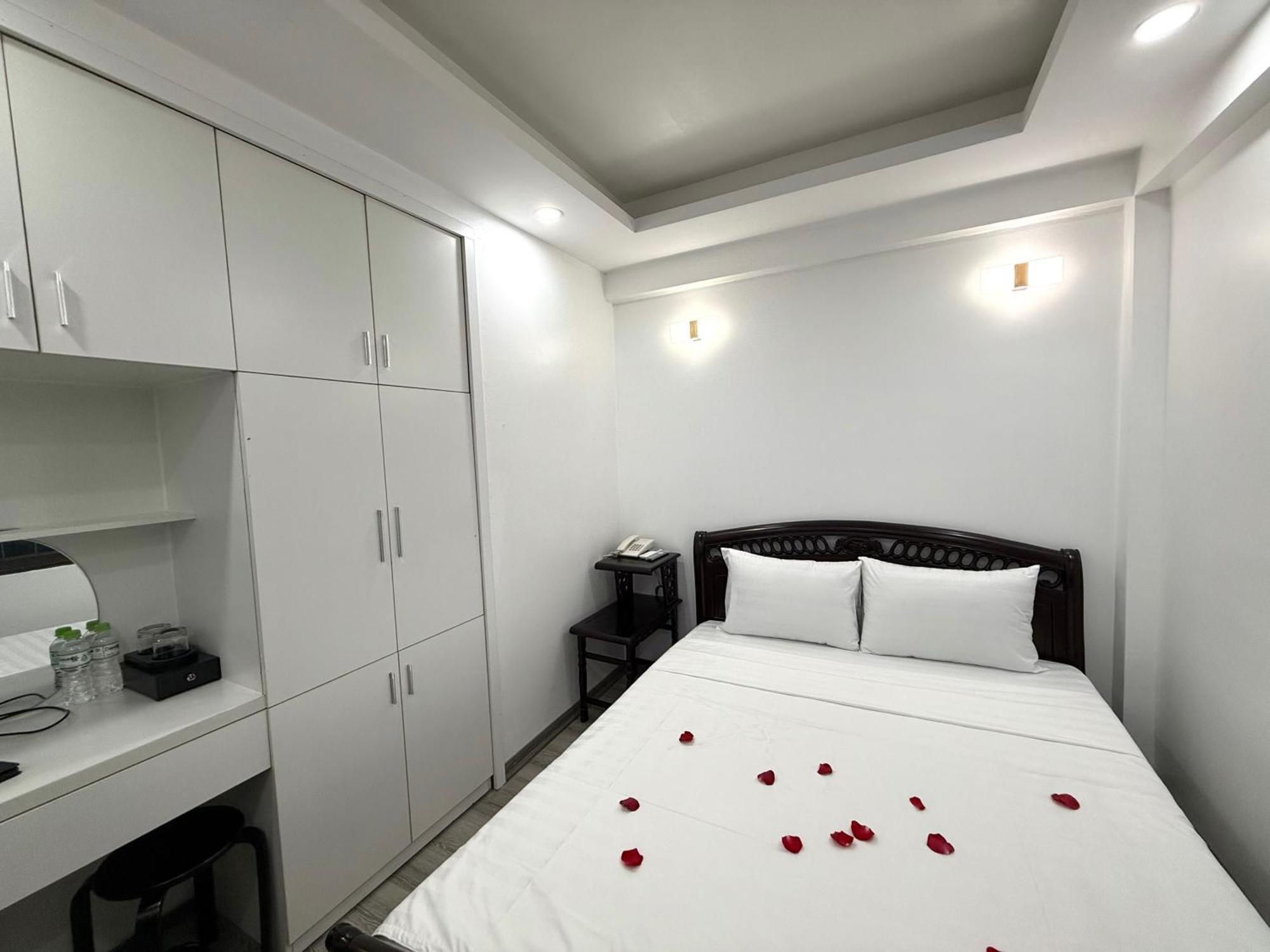 The Queen Hotel&Spa 2 Hanoi Buitenkant foto